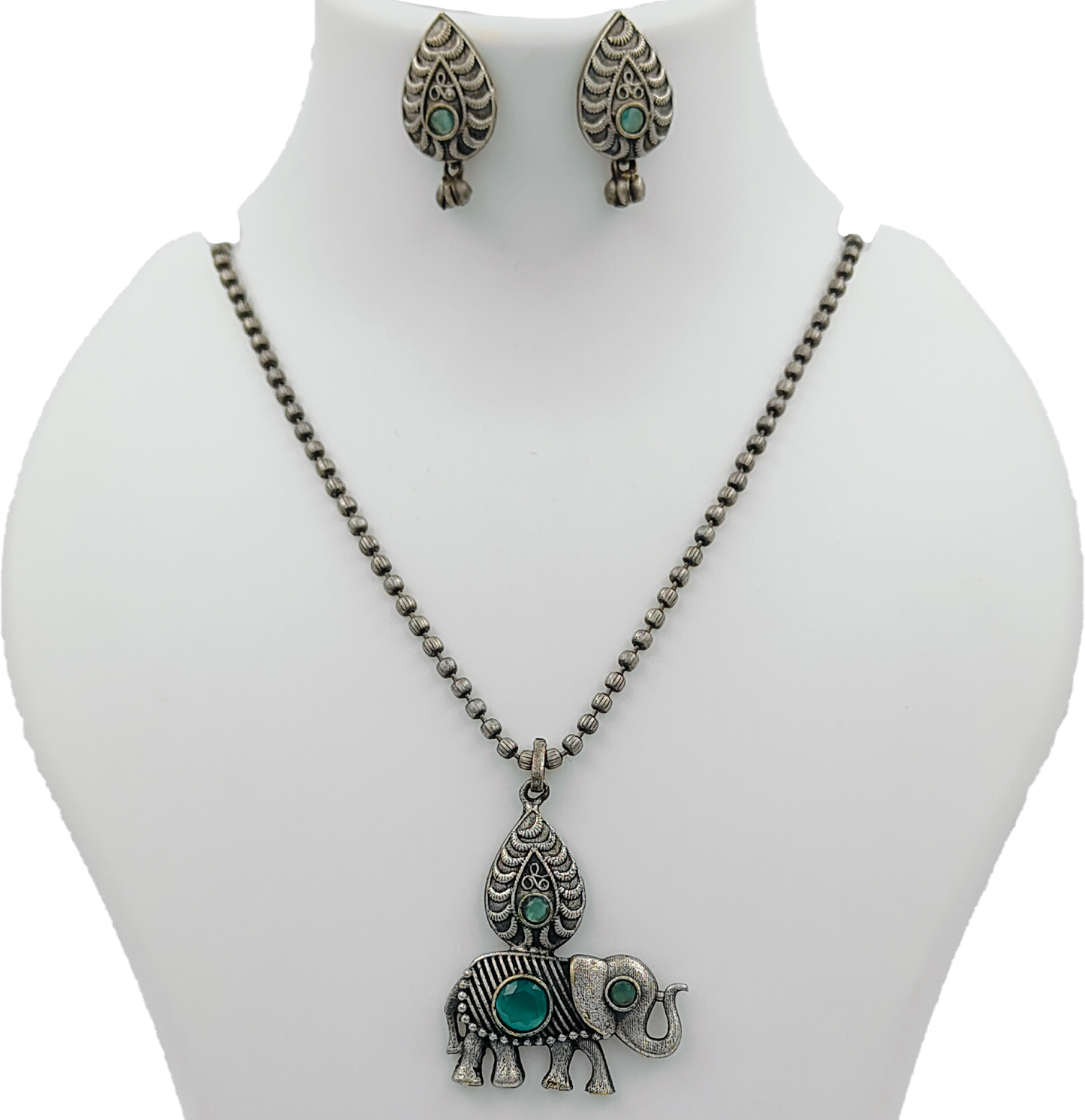 Enchanting Elephant Emerald Silver Plated Stone Studded Jewellery Set