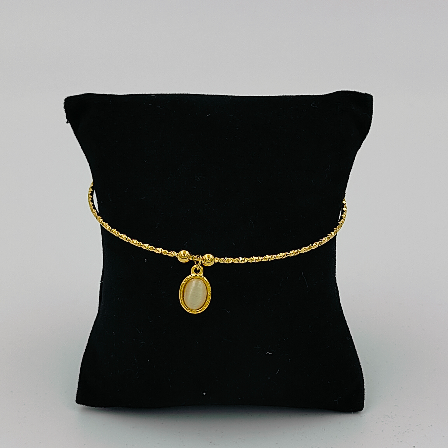 Minimalist Daily Wear Bracelet