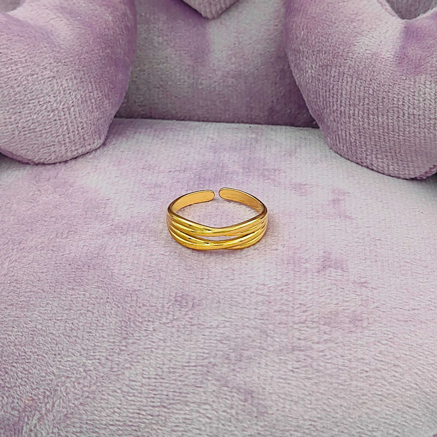 Serenity Gold Ring