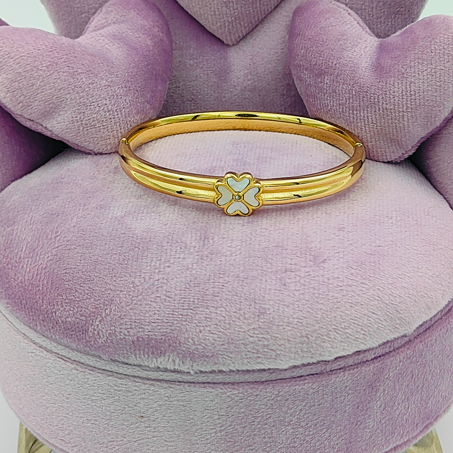 White Flower Delicate Women Bracelet