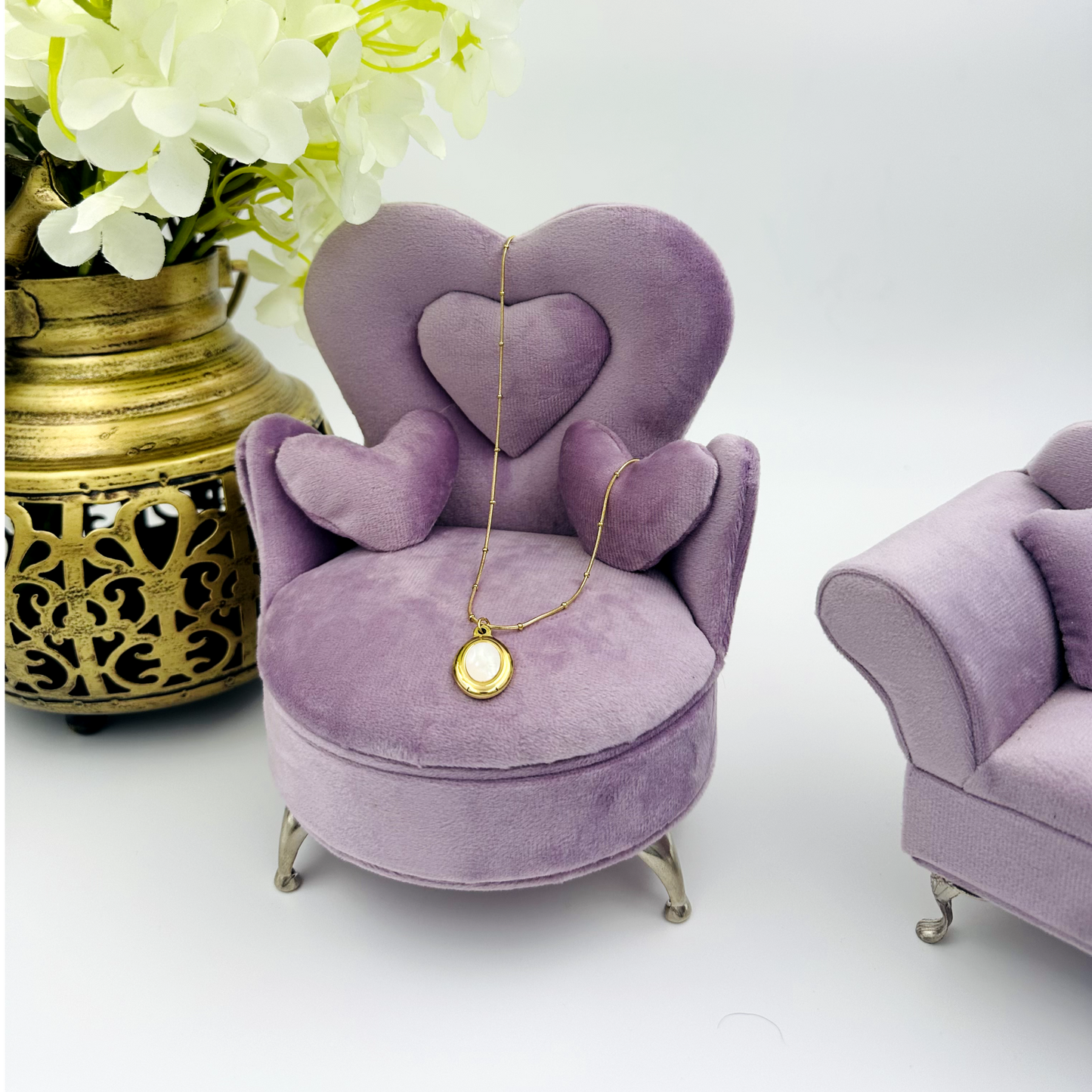 White Stone Oval Golden Necklace