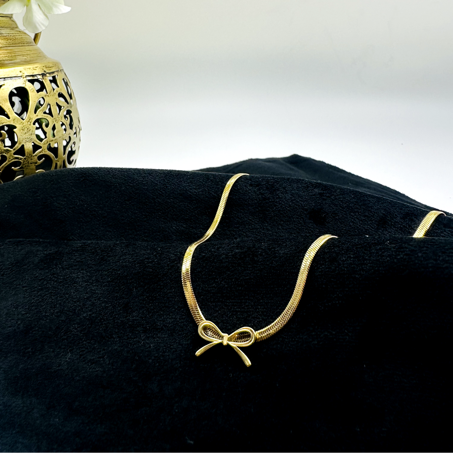 BOW Snake Chain Necklace