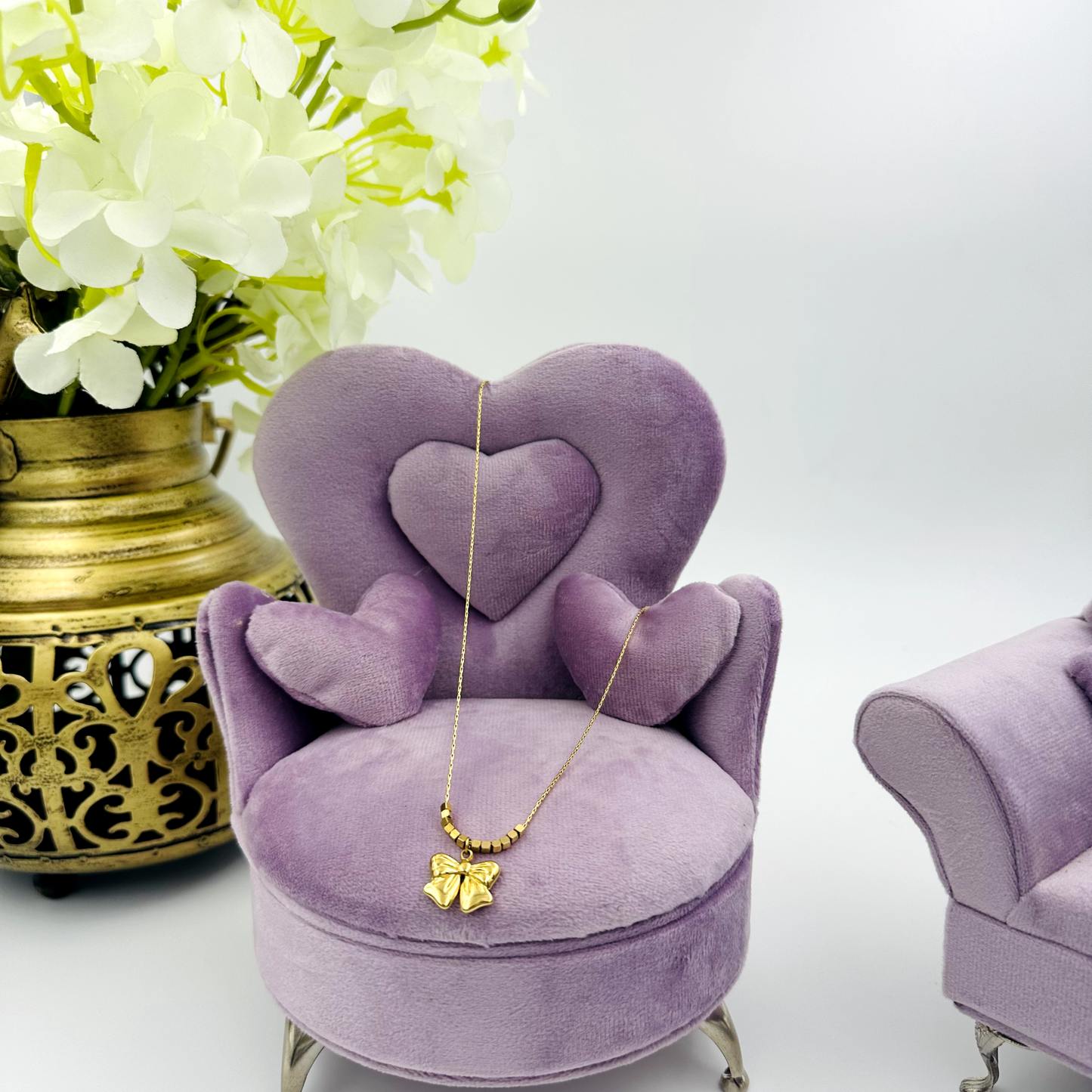 Glorious stylist Bow Chain Necklace