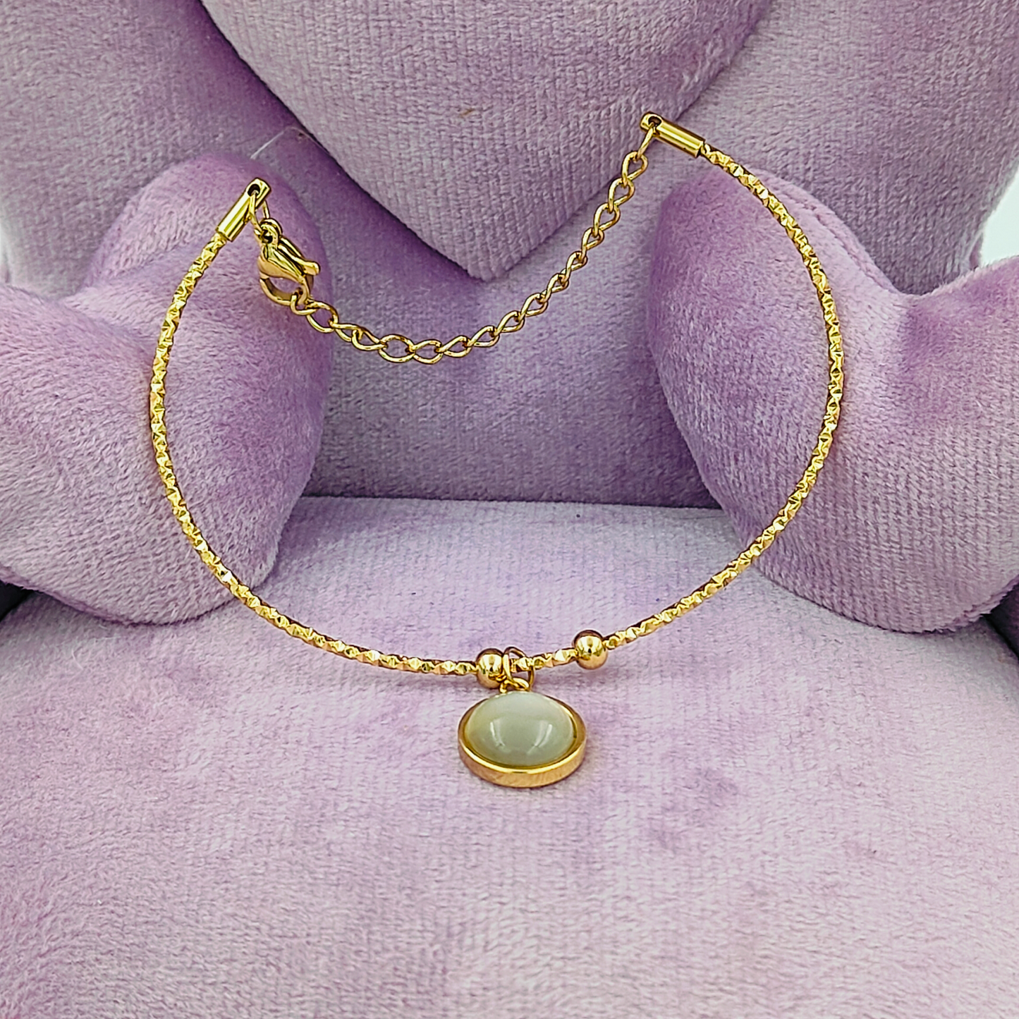 Minimalist Cat Eye Bracelet