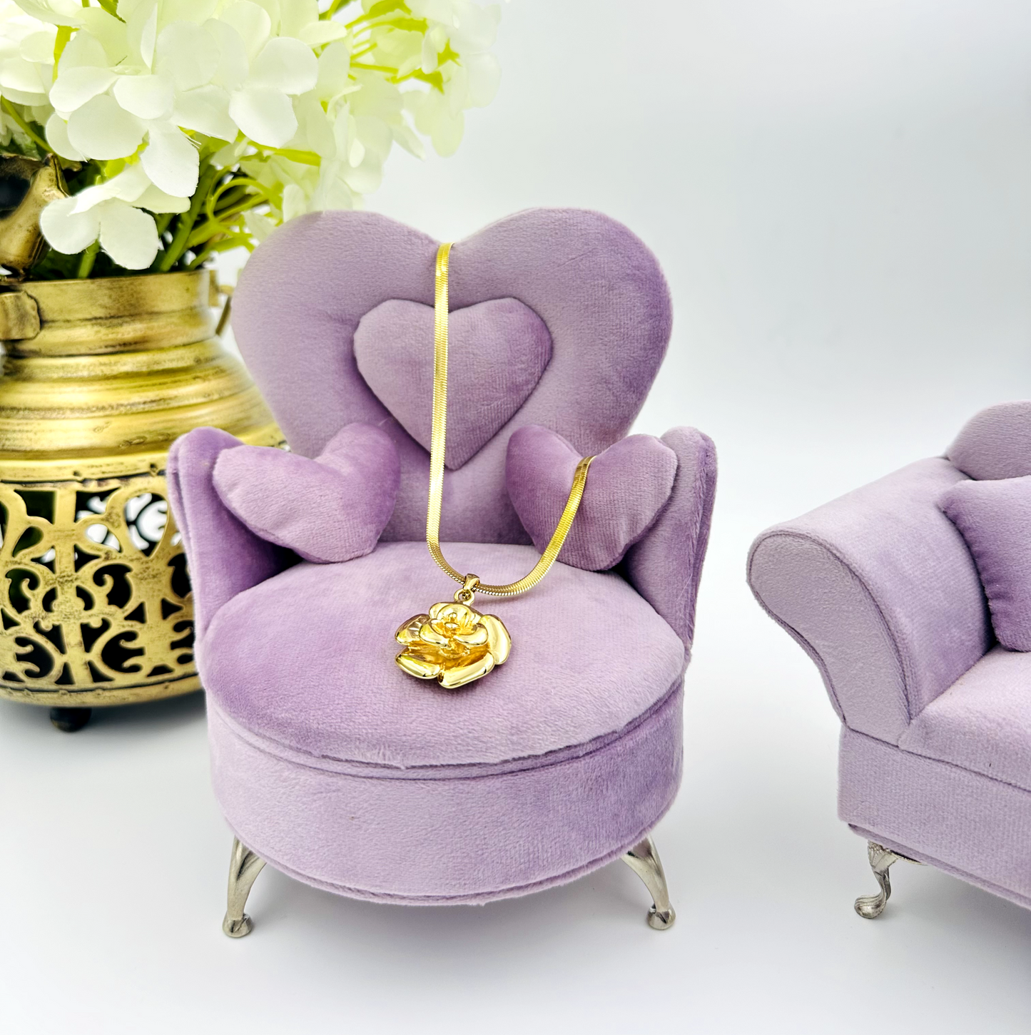 Rose Pendant With Snake Chain Necklace