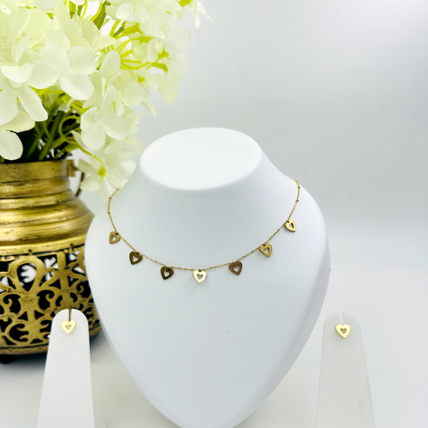 Ray’s Golden Plated Pan Leaf Chain Necklace