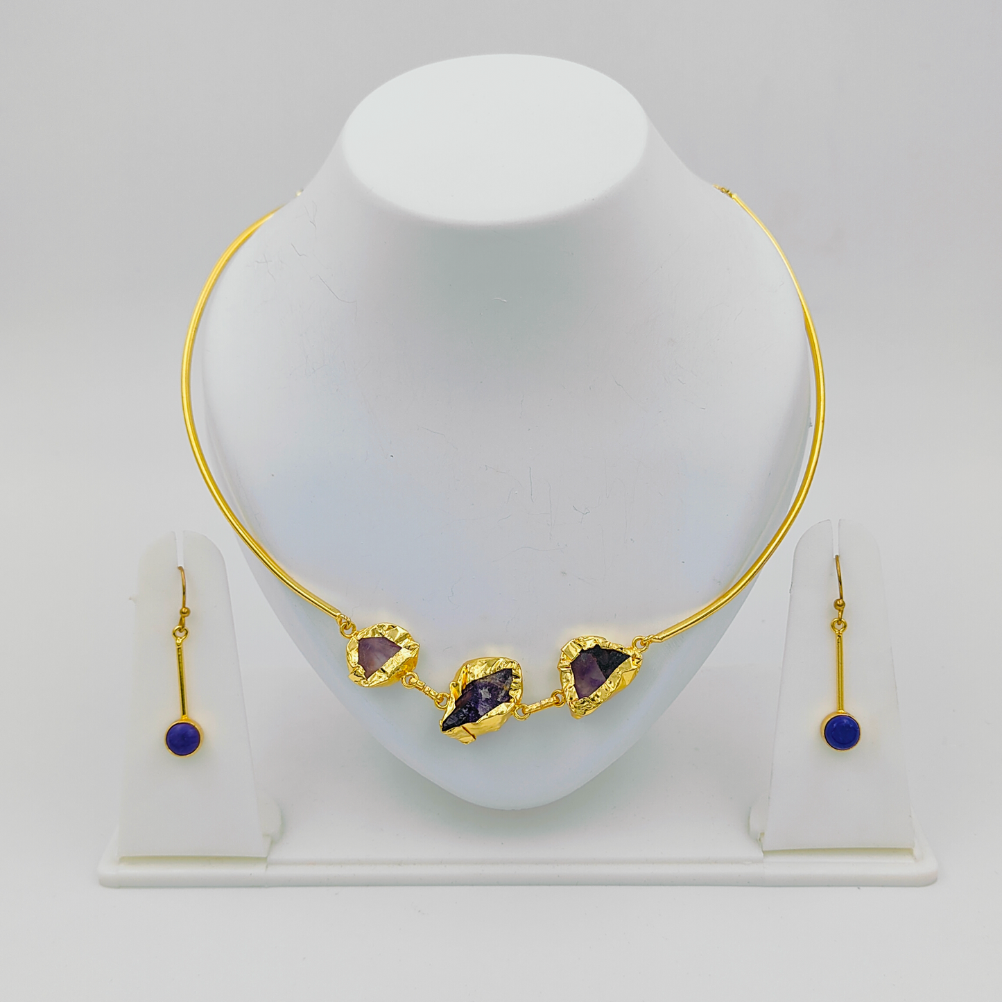 Unique Stone Pearl Hasli Necklace